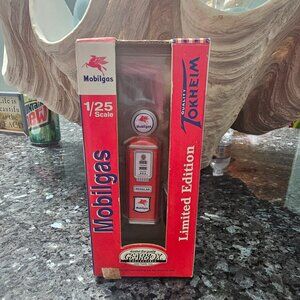 Tokheim Gearbox Collectible Mobilgas 1/25 Scale
